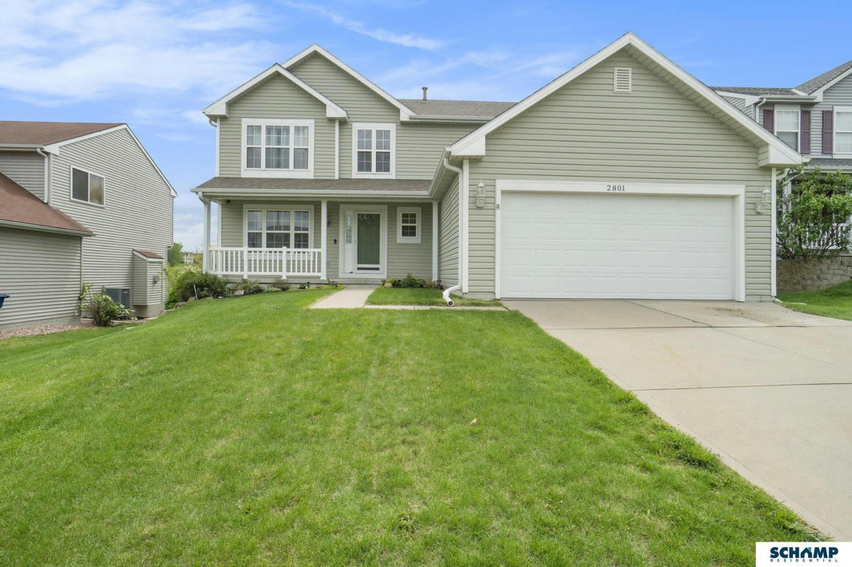 2801 ARROWHEAD LN, BELLEVUE, NE 68123, photo 1 of 36