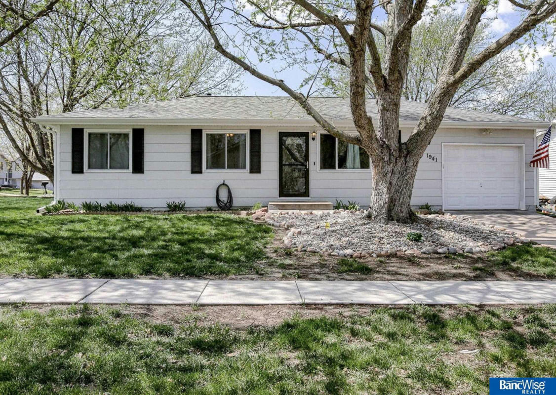 1941 SW 22ND ST, LINCOLN, NE 68522, photo 1 of 27