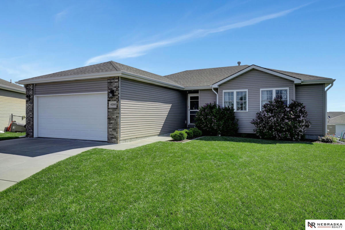 4200 W BILLY CT, LINCOLN, NE 68524, photo 1 of 66