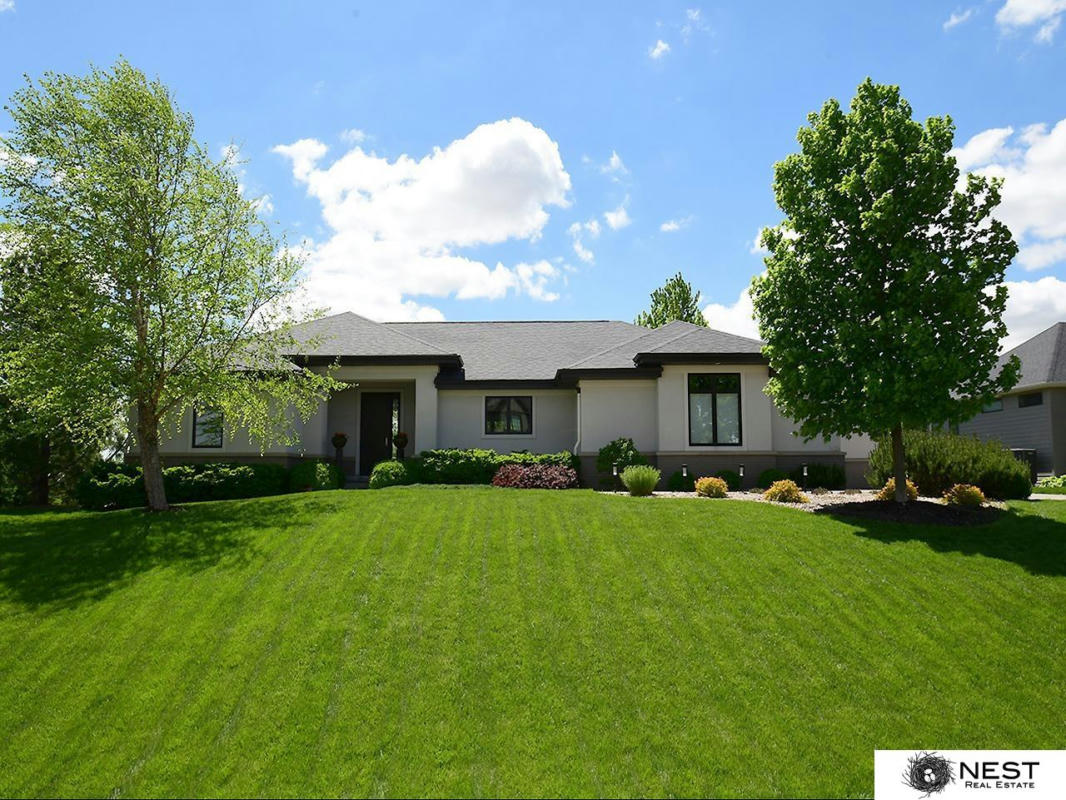 8825 TRALEE RD, LINCOLN, NE 68520, photo 1 of 60
